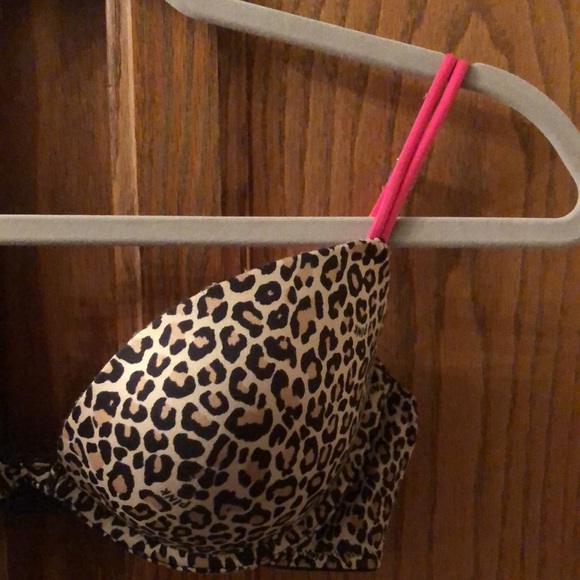 Victoria’s Secret- Heartbreaker Plunge Push Up Bra - Picture 3 of 7